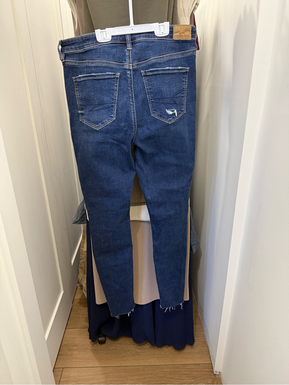 American Eagle High Rise Skinny next level stretch - Picture 2 of 5